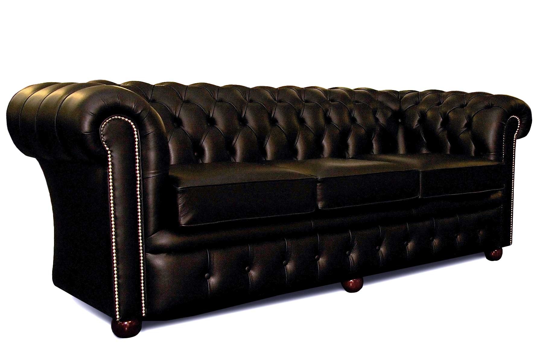 buckingham tudor with studs 3str side 3 cushions