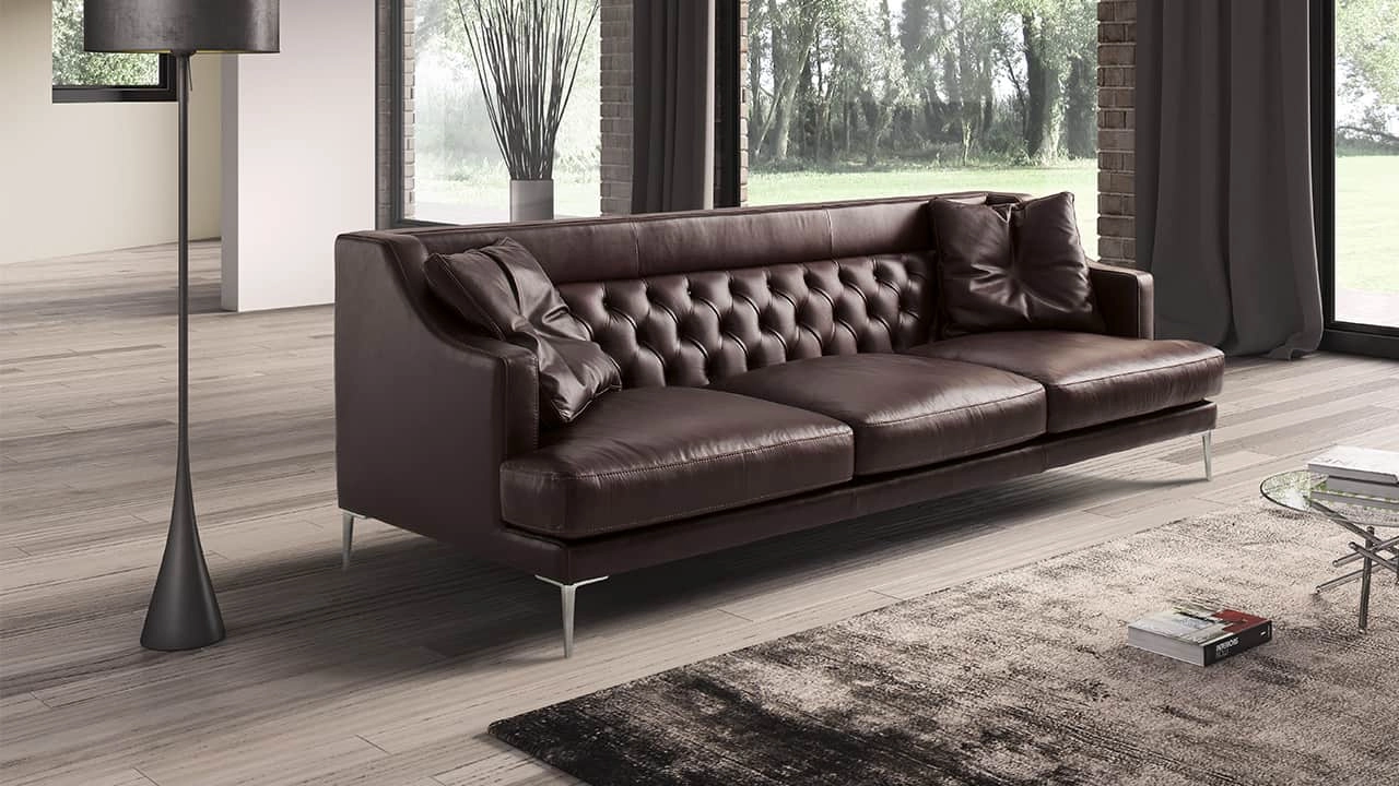 Home - urbino side - 37 Sofa in lounge setting
