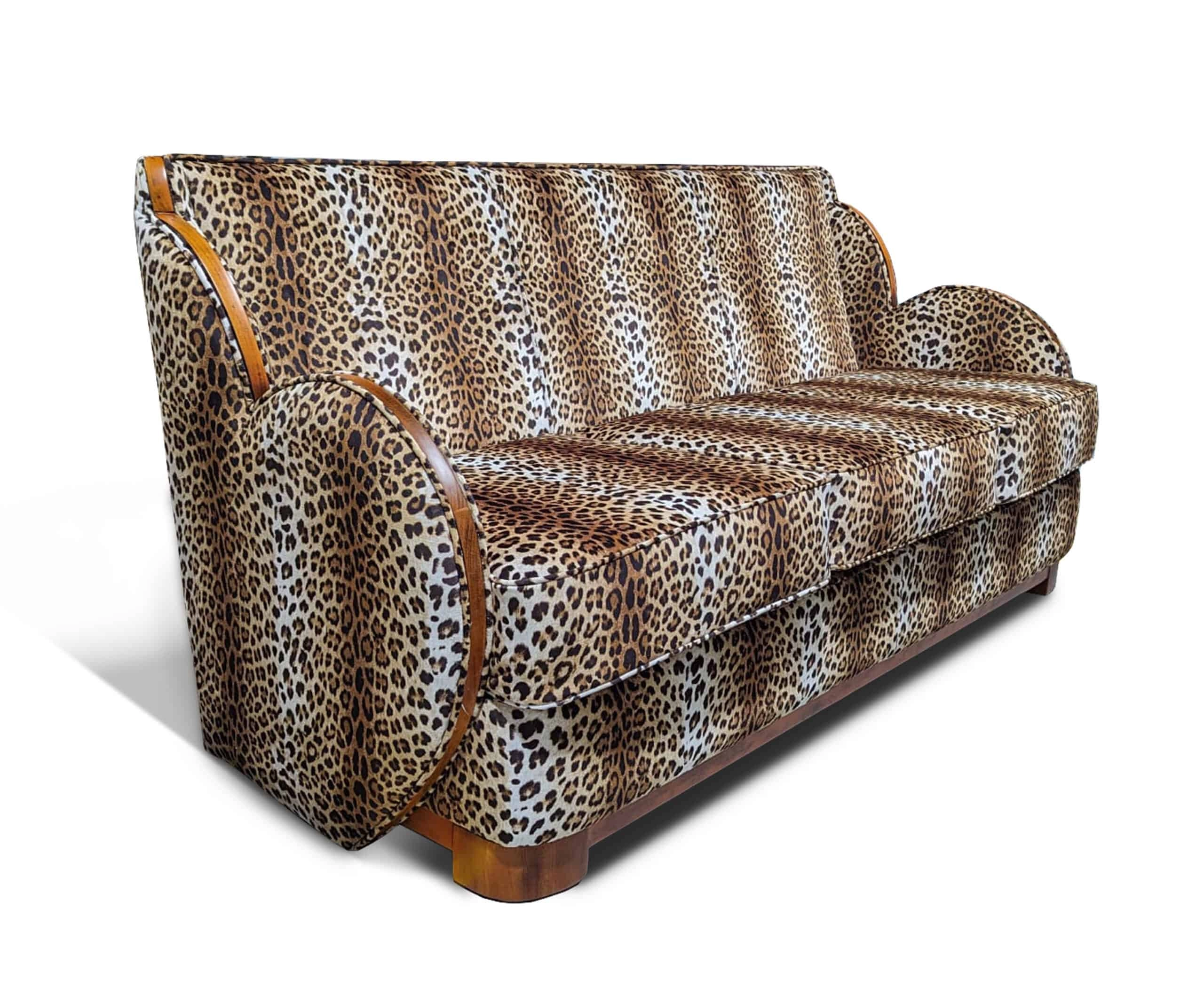 3 seater side facing scaled